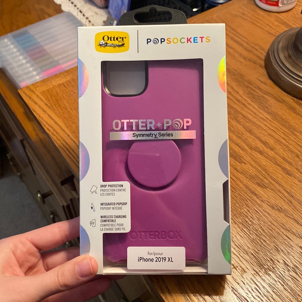 iPhone 11 Pro Max Otterbox + Pop Symmetry Series Case